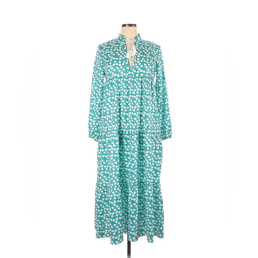 Cute, chic, long summer or spring dress.
